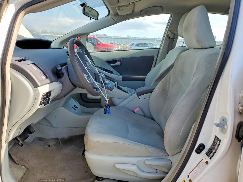 Photo 7 from auction – 2010 TOYOTA PRIUS C with VIN JTDKN3DU1A5019914