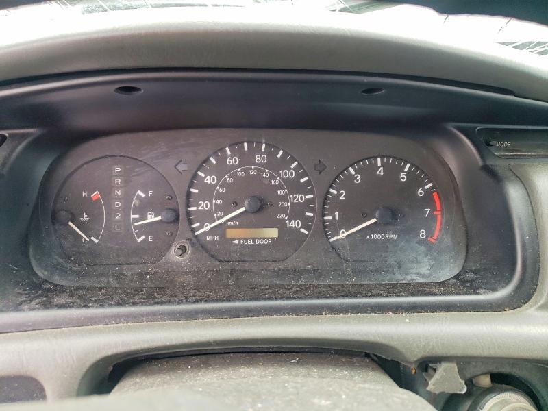 Photo 9 from auction – 2000 TOYOTA CAMRY with VIN 4T1BG22K2YU643691