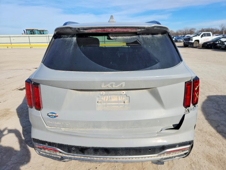 Photo 6 from auction – 2023 KIA SORENTO with VIN 5XYRK4LF7PG231619