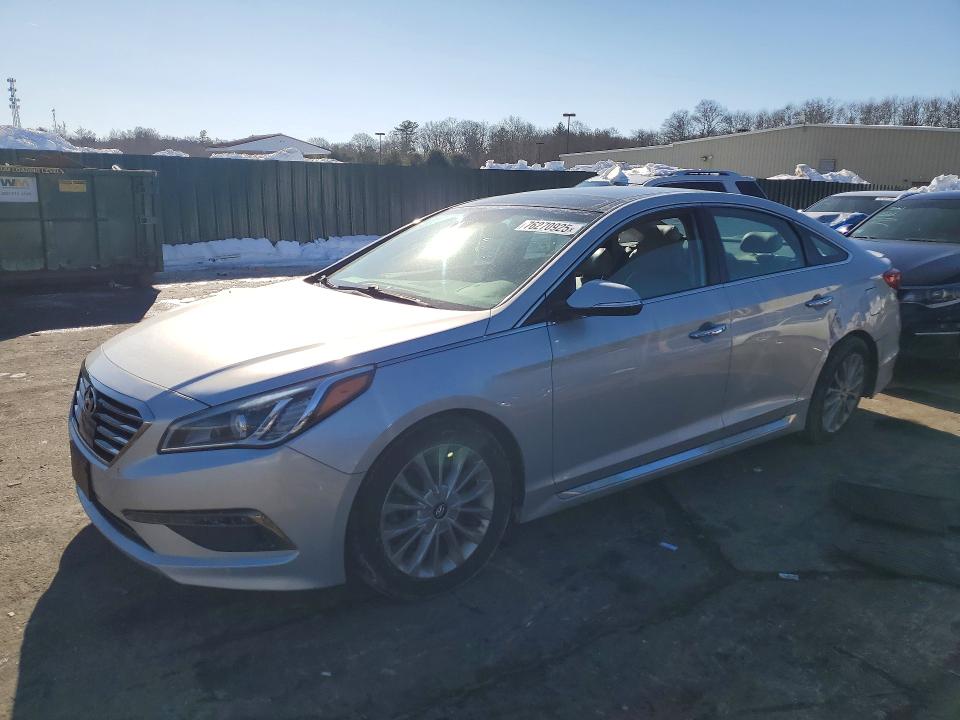HYUNDAI SONATA SPO 2015 with VIN 5NPE34AF8FH018636 - Photo from auction