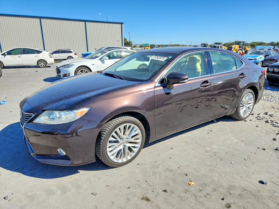 LEXUS ES 350 2013 with VIN JTHBK1GG2D2048880 - Photo from auction