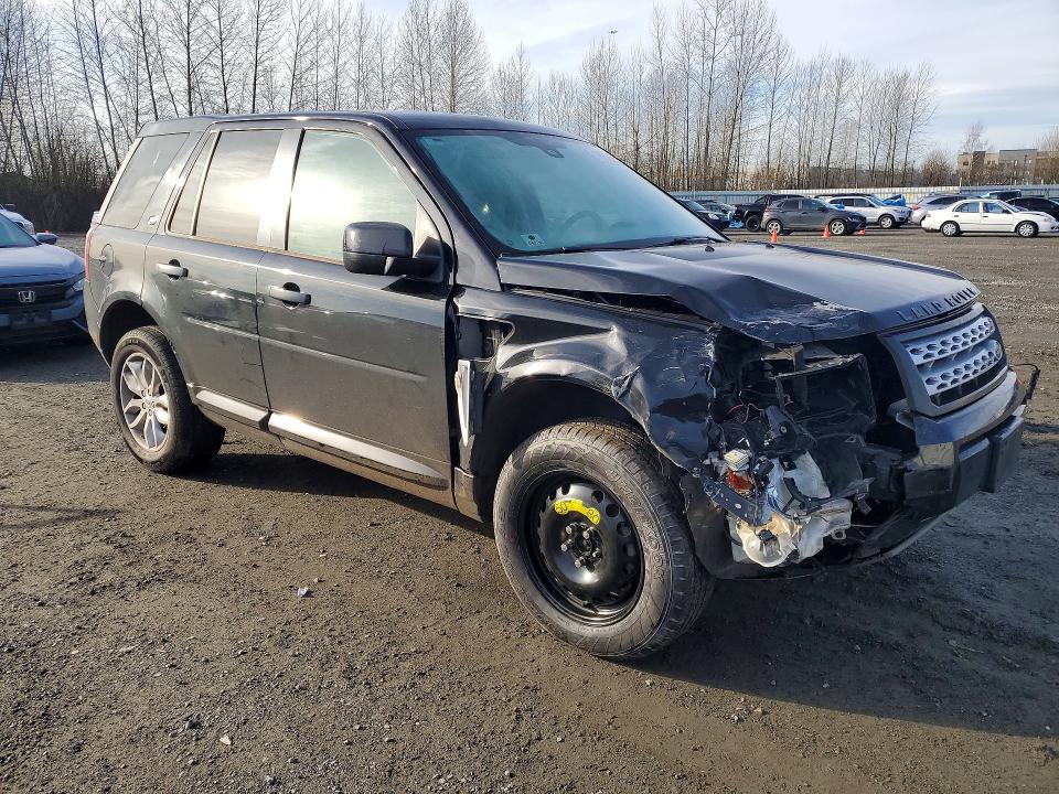 Photo 4 from auction – 2011 LAND ROVER LR2 with VIN SALFR2BN4BH216581