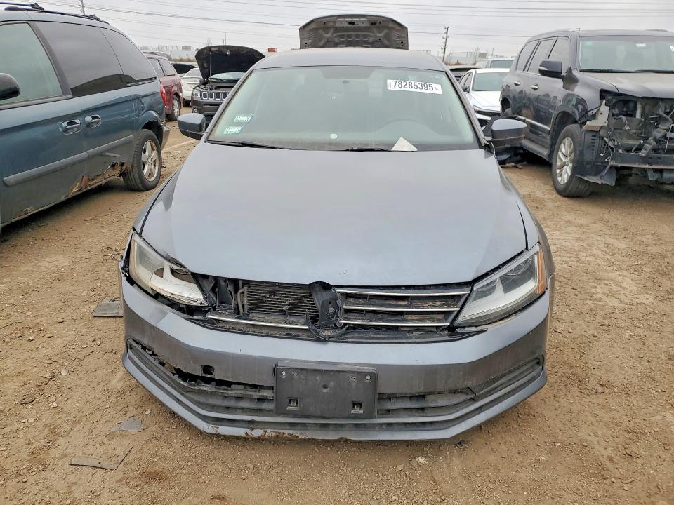 Photo 5 from auction – 2017 VOLKSWAGEN JETTA with VIN 3VW2B7AJXHM367500