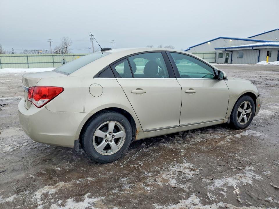 Photo 3 from auction – 2015 CHEVROLET CRUZE with VIN 1G1PC5SB9F7292242