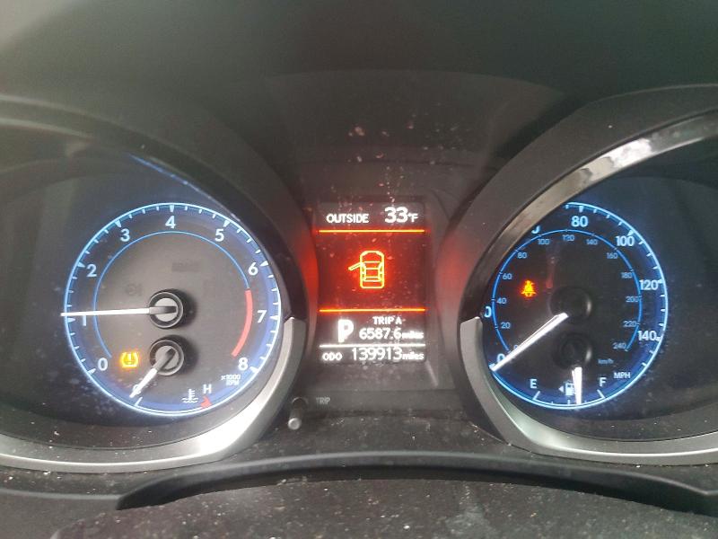 Photo 9 from auction – 2015 TOYOTA COROLLA with VIN 5YFBURHE7FP355148