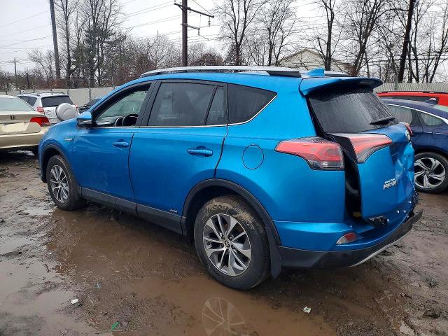 Photo 2 from auction – 2017 TOYOTA RAV4 HV with VIN JTMRJREVXHD088640