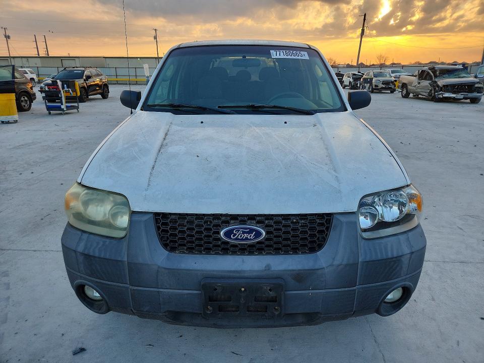 Photo 5 from auction – 2007 FORD ESCAPE with VIN 1FMYU03167KB96449