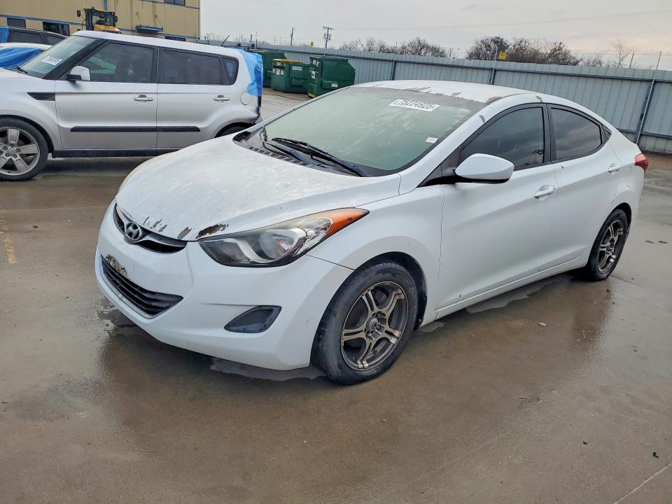 HYUNDAI ELANTRA GL 2012 with VIN 5NPDH4AE2CH111961 - Photo from auction