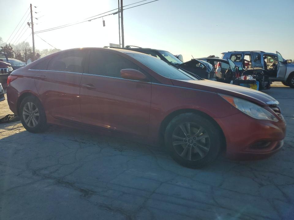 Foto 4 de la subasta – 2011 HYUNDAI SONATA con VIN 5NPEB4AC3BH225809