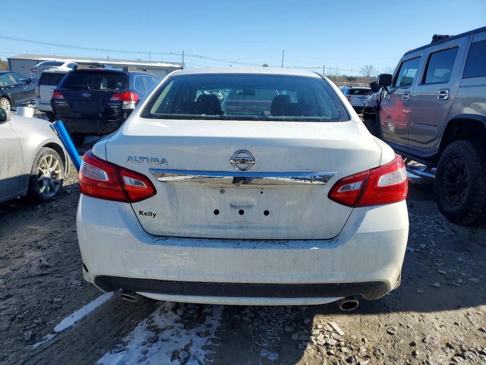 Foto 6 de la subasta – 2017 NISSAN ALTIMA con VIN 1N4AL3AP1HC476279