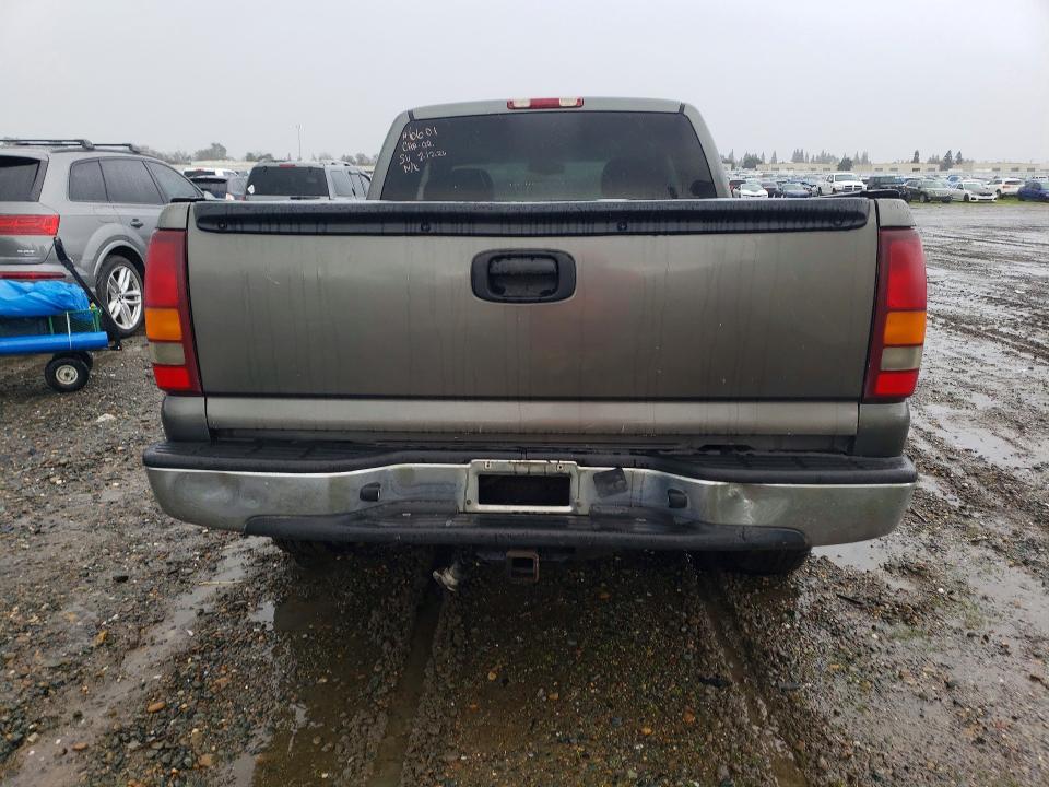 Photo 6 from auction – 2001 CHEVROLET SILVERADO with VIN 1GCEC19T61Z179092