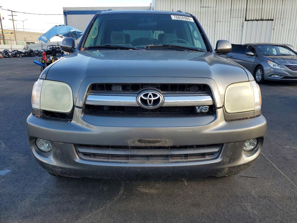 Photo 5 from auction – 2005 TOYOTA SEQUOIA with VIN 5TDZT34A25S256955