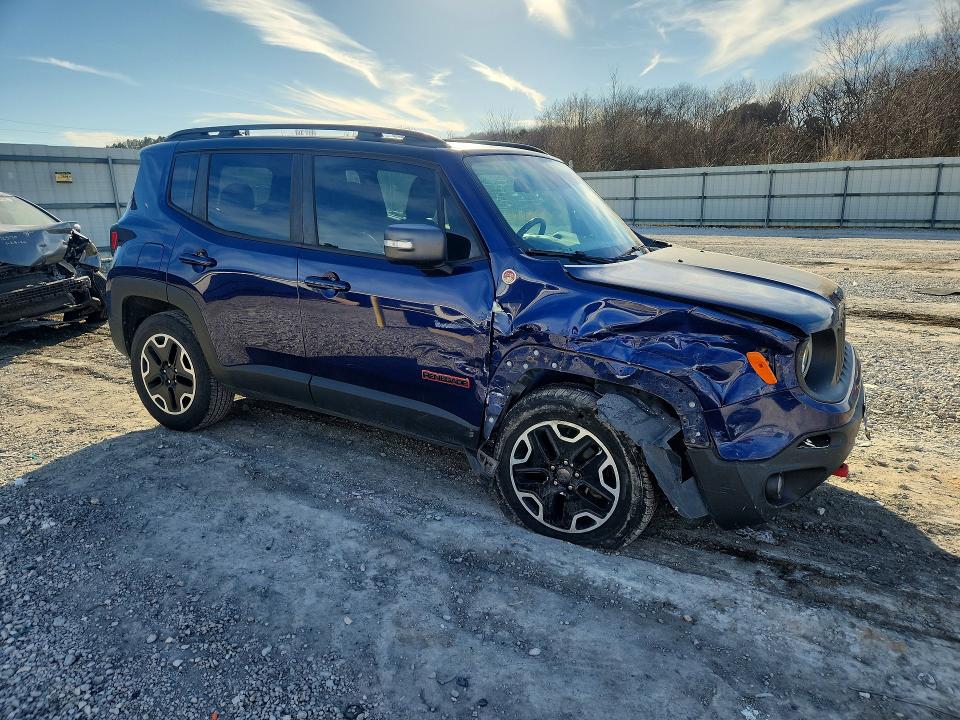Photo 4 from auction – 2016 JEEP RENEGADE with VIN ZACCJBCT3GPD31834
