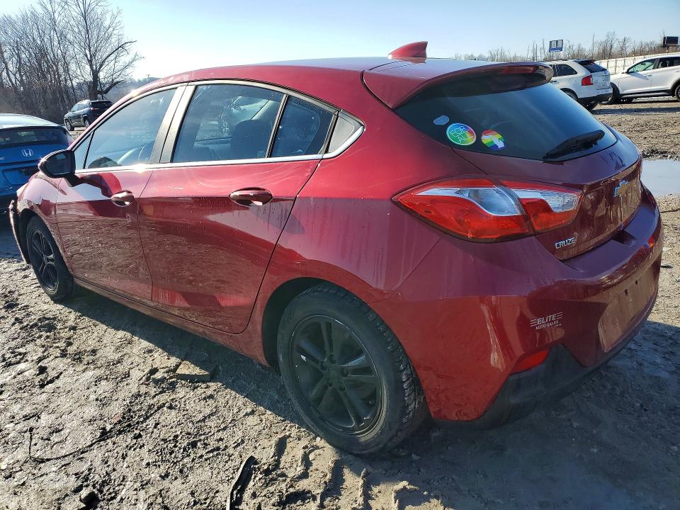 Photo 2 from auction – 2017 CHEVROLET CRUZE with VIN 3G1BE6SM8HS567180