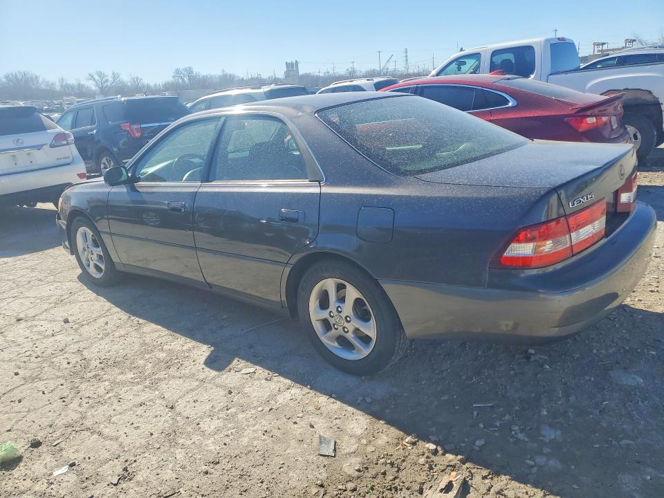 Photo 2 from auction – 2001 LEXUS ES with VIN JT8BF28G010340706