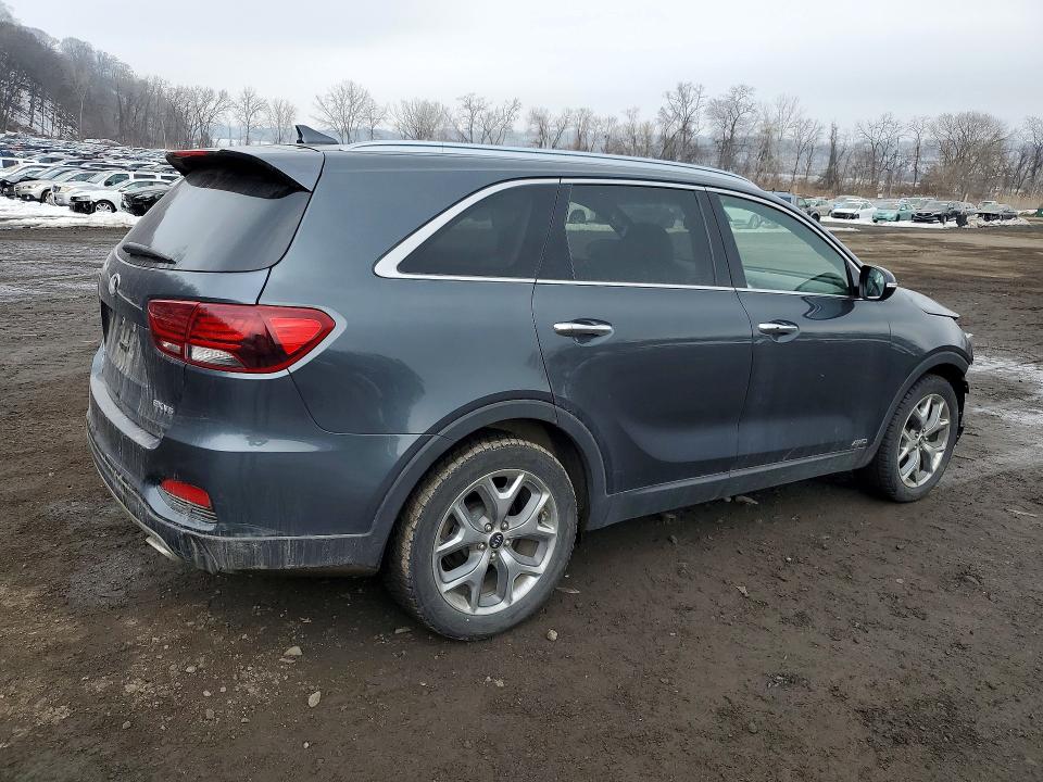 Photo 3 from auction – 2019 KIA SORENTO EX with VIN 5XYPHDA59KG607777