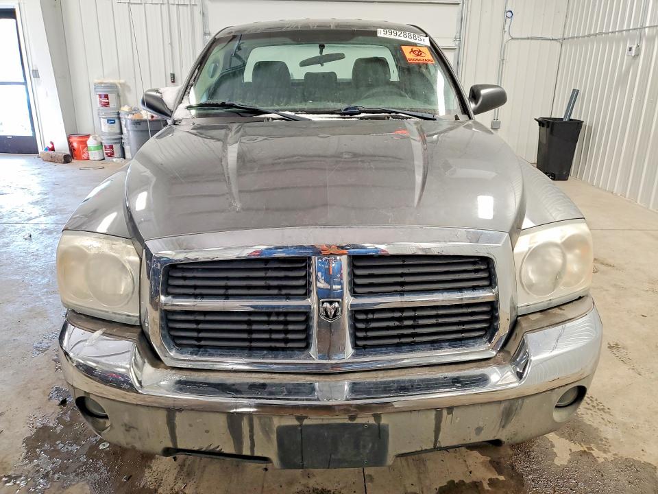 Photo 5 from auction – 2005 DODGE DAKOTA SLT with VIN 1D7HW42K75S219174