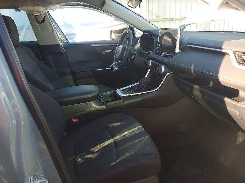 Photo 7 from auction – 2023 TOYOTA RAV4 XLE with VIN 2T3W1RFVXPW251502