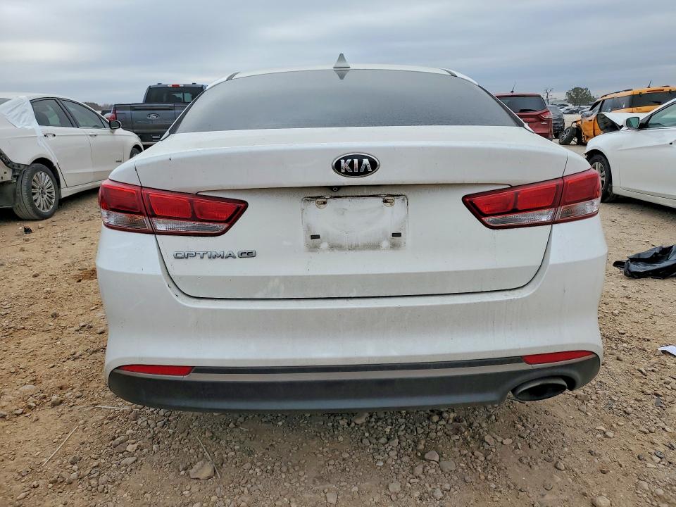 صورة رقم 6 من المزاد - 2017 KIA OPTIMA مع VIN KNAGT4L33H5177060