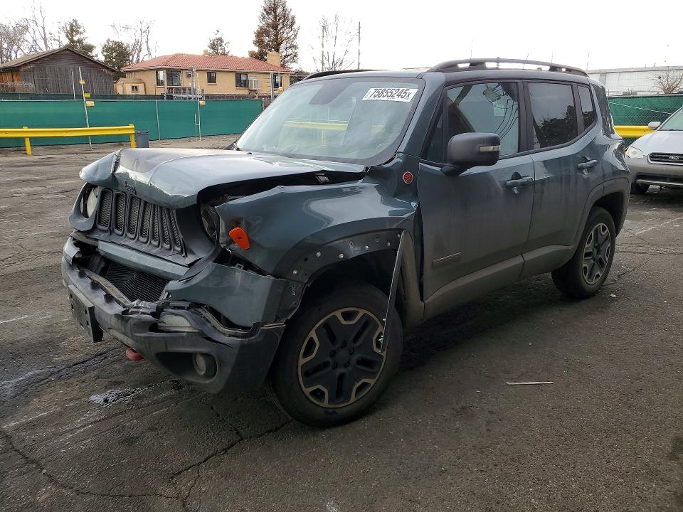 JEEP RENEGADE 2015 with VIN ZACCJBCTXFPC14119 - Photo from auction
