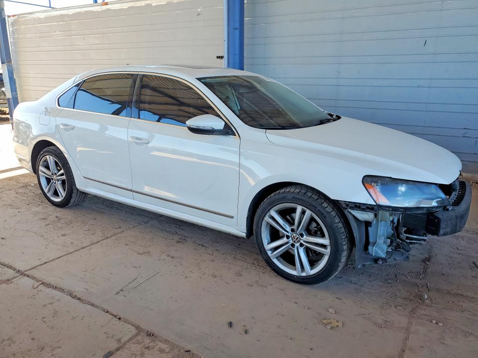 Photo 4 from auction – 2012 VOLKSWAGEN PASSAT with VIN 1VWCM7A34CC105837