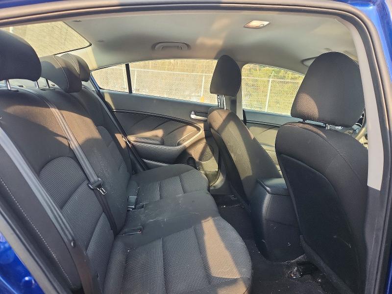 Photo 10 from auction – 2017 KIA FORTE LX with VIN 3KPFK4A72HE122398