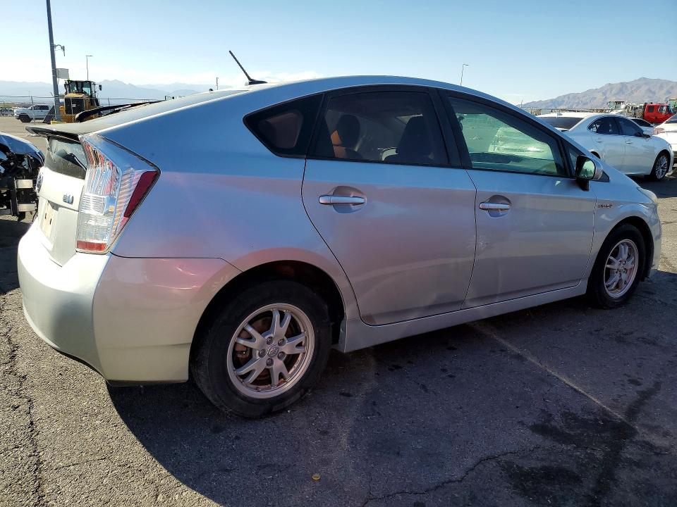 Photo 3 from auction – 2010 TOYOTA PRIUS with VIN JTDKN3DU8A1310790