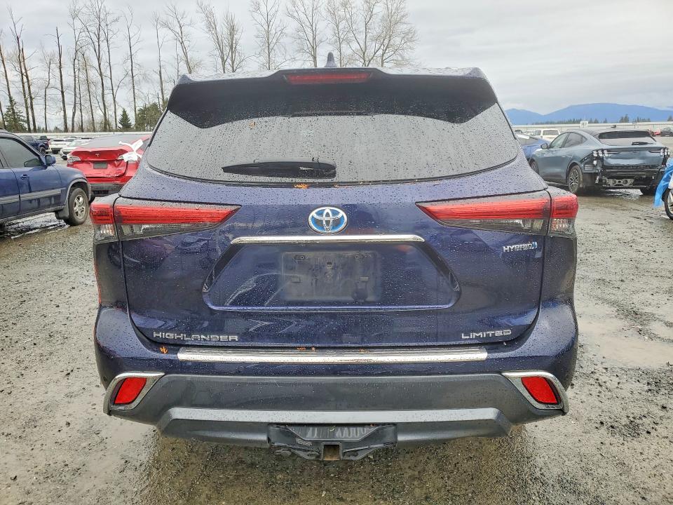 Photo 6 from auction – 2022 TOYOTA HIGHLANDER with VIN 5TDXBRCH4NS548019