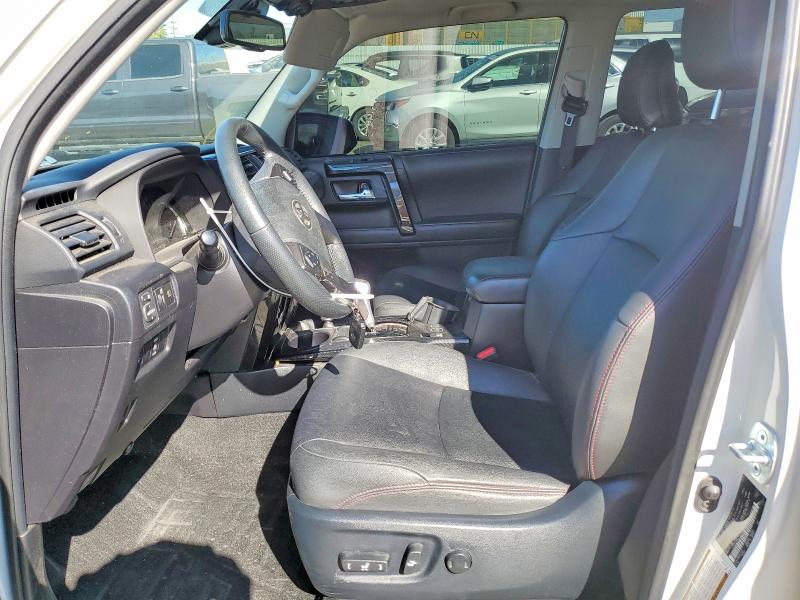 Photo 7 from auction – 2020 TOYOTA 4RUNNER with VIN JTEBU5JR0L5831153