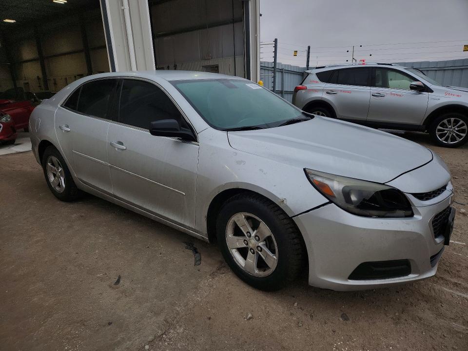 Photo 4 from auction – 2015 CHEVROLET MALIBU with VIN 1G11B5SLXFF316507