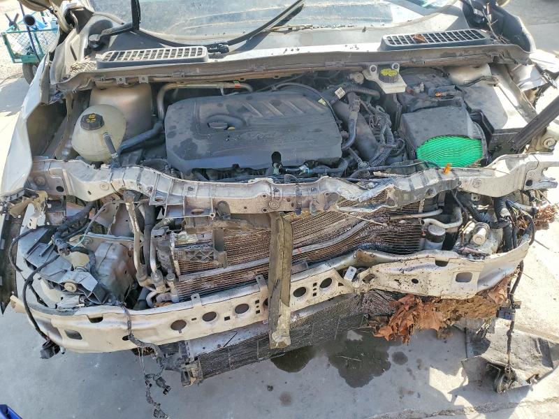 Photo 12 from auction – 2017 FORD ESCAPE with VIN 1FMCU9GD1HUF00408