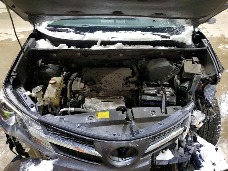 Photo 12 from auction – 2015 TOYOTA RAV4 LE with VIN JTMBFREV1FD138759
