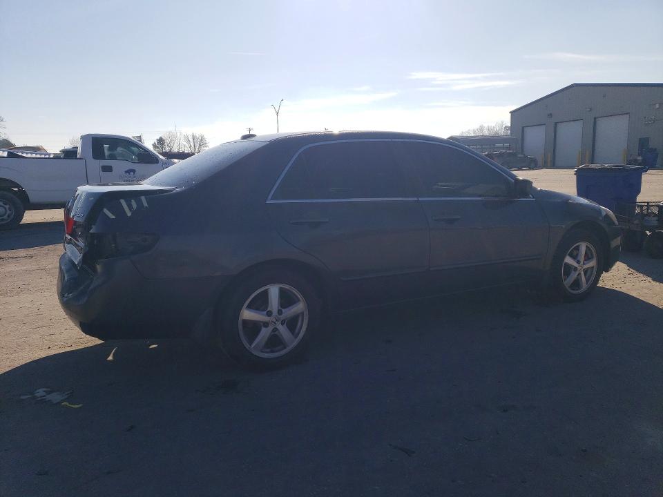 Photo 3 from auction – 2004 HONDA ACCORD with VIN 1HGCM56704A097608