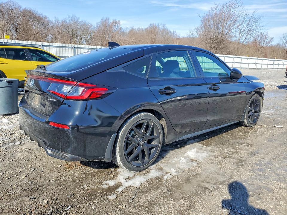 Photo 3 from auction – 2023 HONDA CIVIC with VIN 19XFL2H81PE011615
