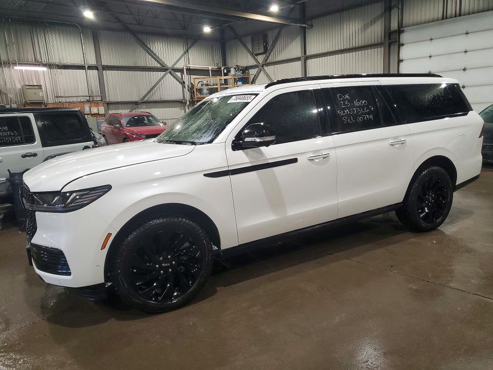LINCOLN NAVIGATOR 2025 with VIN 5LMJJ3LG7SEL00774 - Photo from auction