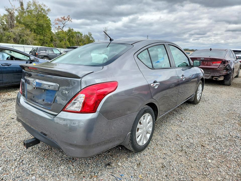 Photo 3 from auction – 2017 NISSAN VERSA with VIN 3N1CN7AP5HL892816