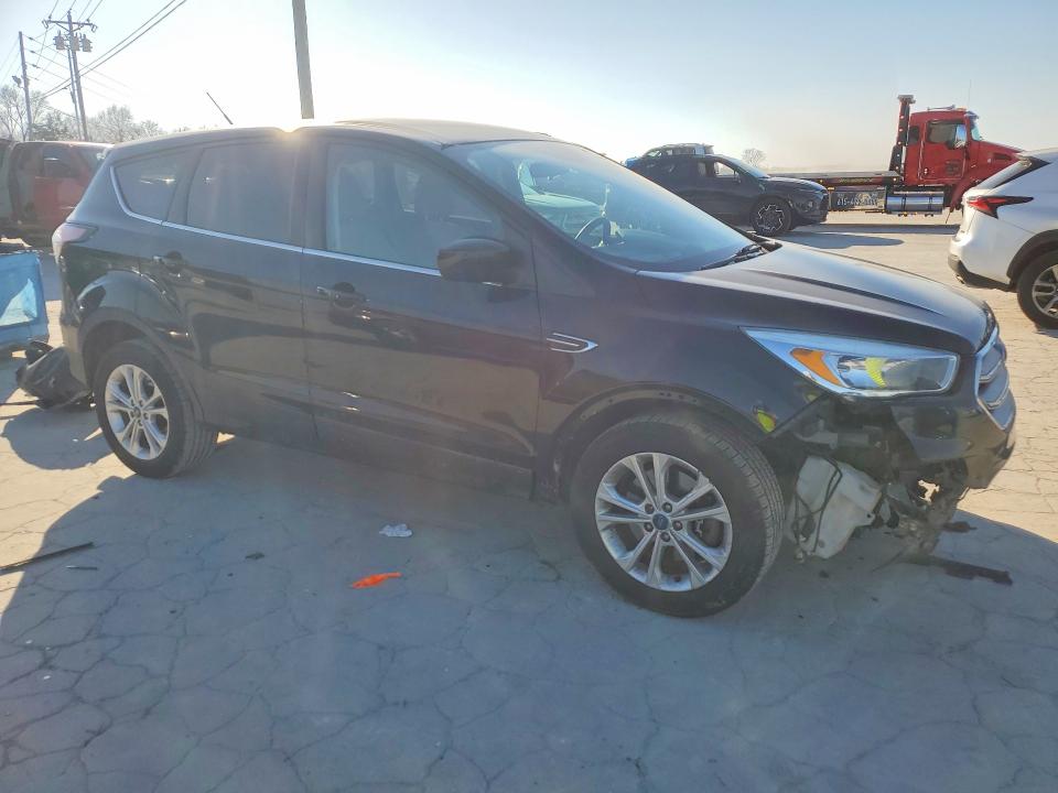 Photo 4 from auction – 2017 FORD ESCAPE with VIN 1FMCU0G93HUE25847
