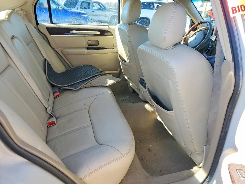 Photo 10 from auction – 2007 LINCOLN TOWN CAR with VIN 1LNHM82V17Y608910