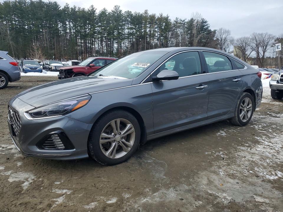 HYUNDAI SONATA 2018 with VIN 5NPE34AF5JH720745 - Photo from auction