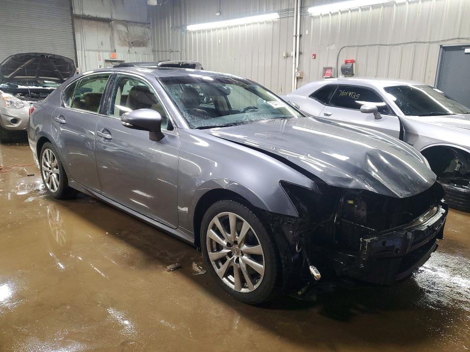 Photo 4 from auction – 2014 LEXUS GS with VIN JTHCE1BL7E5026907