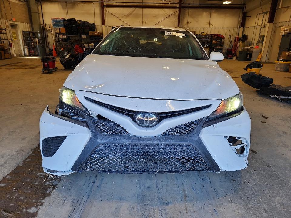Photo 5 from auction – 2020 TOYOTA CAMRY with VIN 4T1G11AK4LU356705