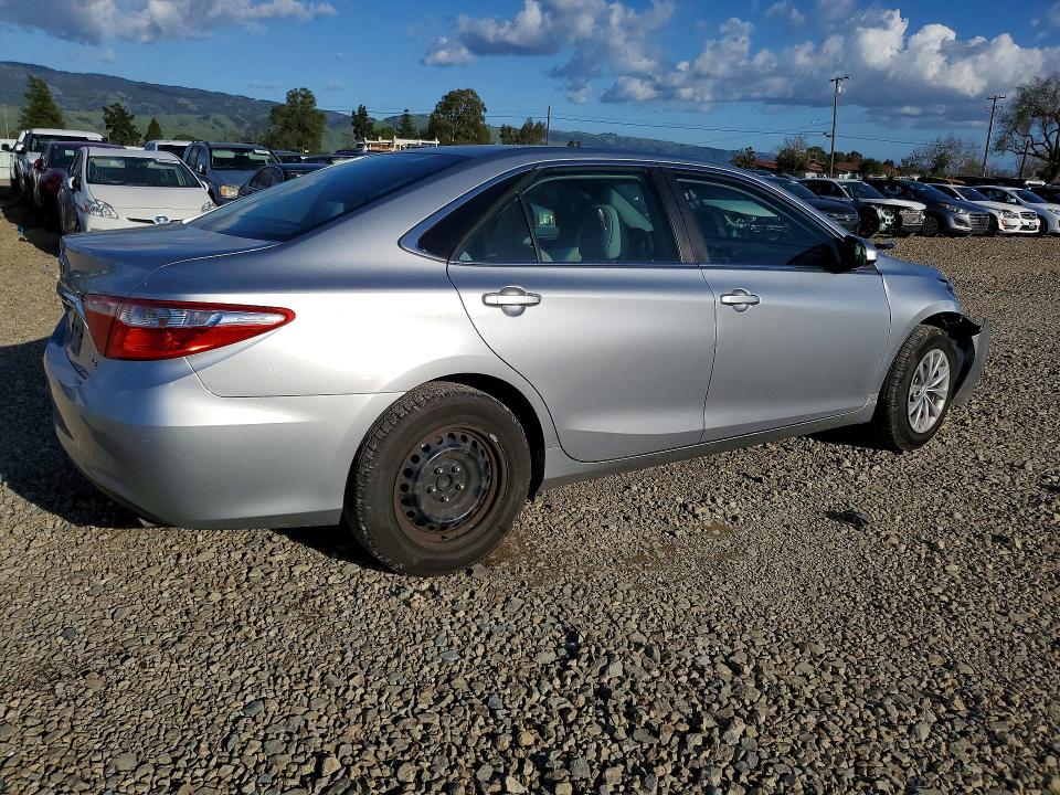 صورة رقم 3 من المزاد - 2015 TOYOTA CAMRY LE مع VIN 4T1BF1FK3FU486032