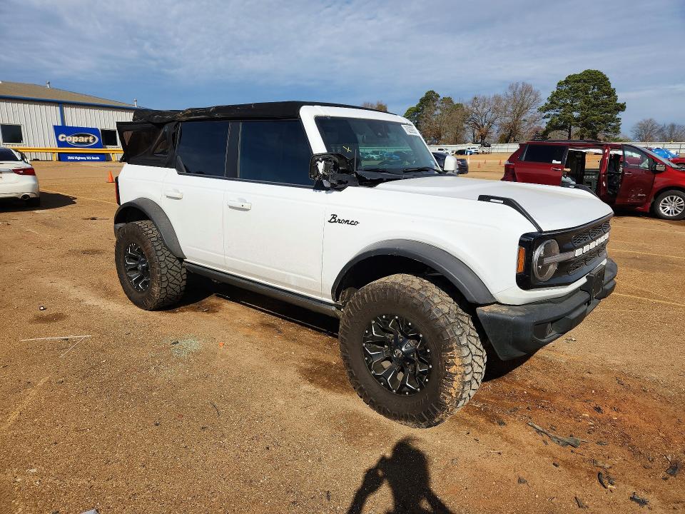 Photo 4 from auction – 2022 FORD BRONCO with VIN 1FMDE5BHXNLB72542