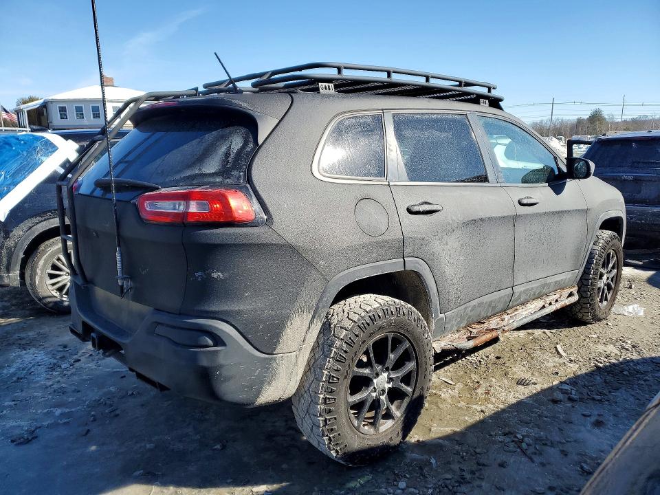 Photo 3 from auction – 2014 JEEP CHEROKEE L with VIN 1C4PJMCS7EW260626