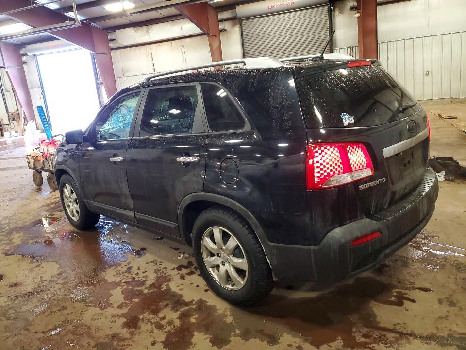Photo 2 from auction – 2013 KIA SORENTO LX with VIN 5XYKT3A67DG316547