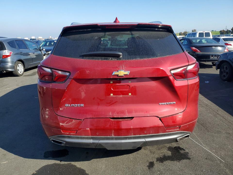 Photo 6 from auction – 2019 CHEVROLET BLAZER with VIN 3GNKBFRS7KS697955