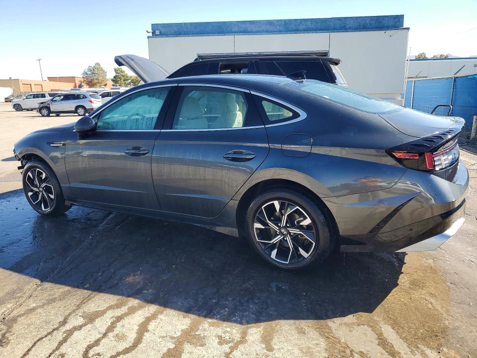 Photo 2 from auction – 2025 HYUNDAI SONATA with VIN KMHL64JA9SA429656