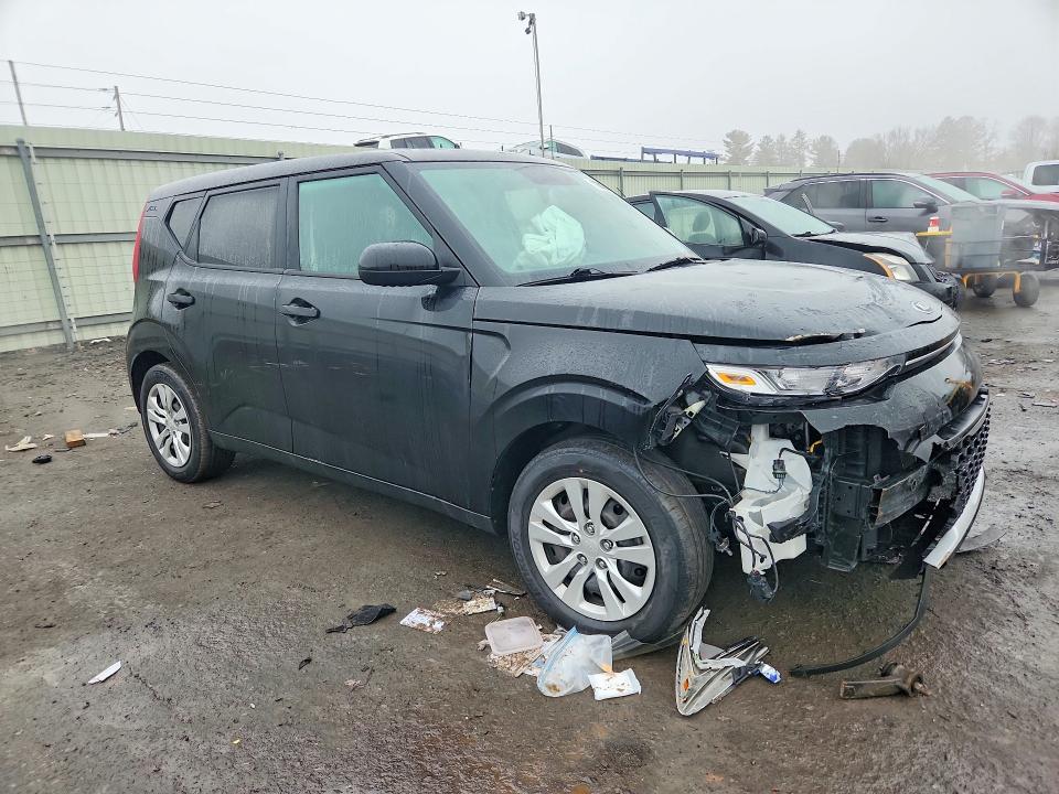 Photo 4 from auction – 2021 KIA SOUL with VIN KNDJ23AU9M7789053