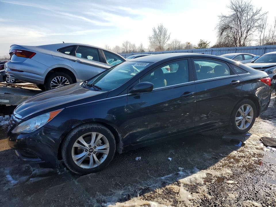 HYUNDAI SONATA 2011 with VIN 5NPEB4AC0BH117194 - Photo from auction