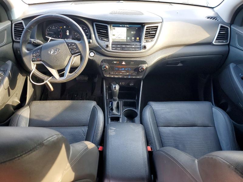 Photo 8 from auction – 2017 HYUNDAI TUCSON with VIN KM8J33A20HU283500
